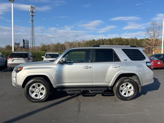 Used 2021 Toyota 4Runner SR5 image 10