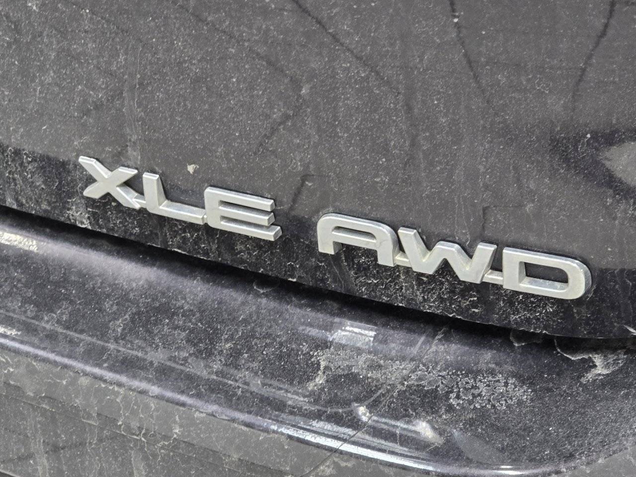 Used 2021 Toyota Highlander XLE image 18