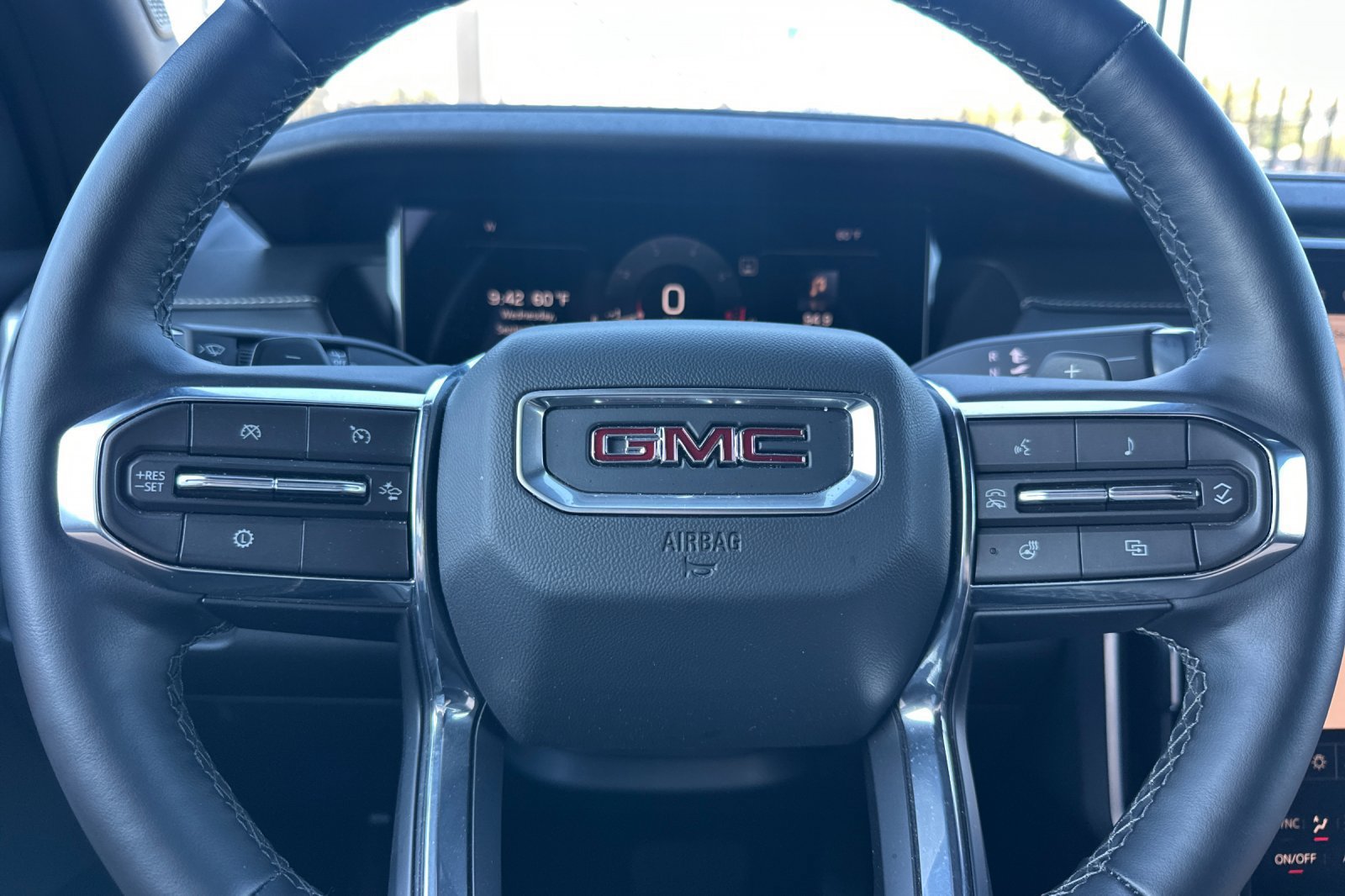 Used 2026 GMC Acadia Elevation FWD image 32