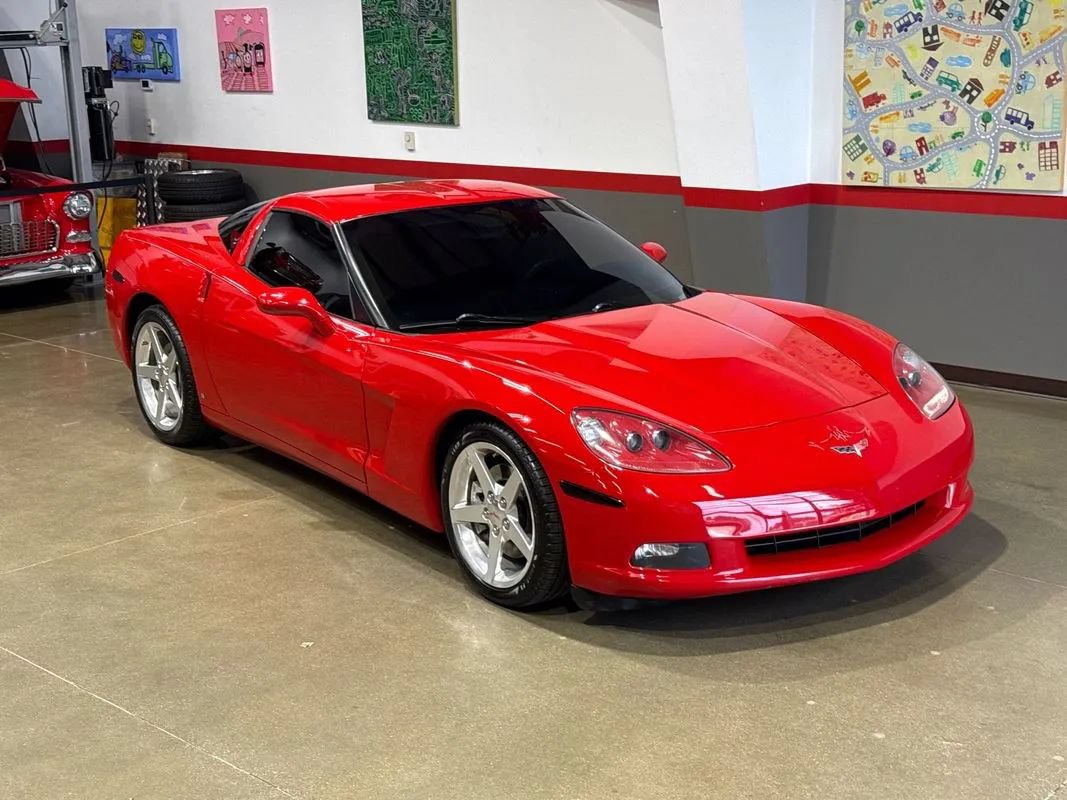 Used 2008 Chevrolet Corvette Coupe w/ Preferred Equipment Group RWD image 36