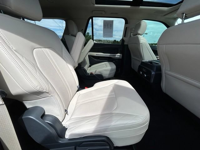 Used 2024 Ford Expedition Max Platinum AWD/4WD image 34