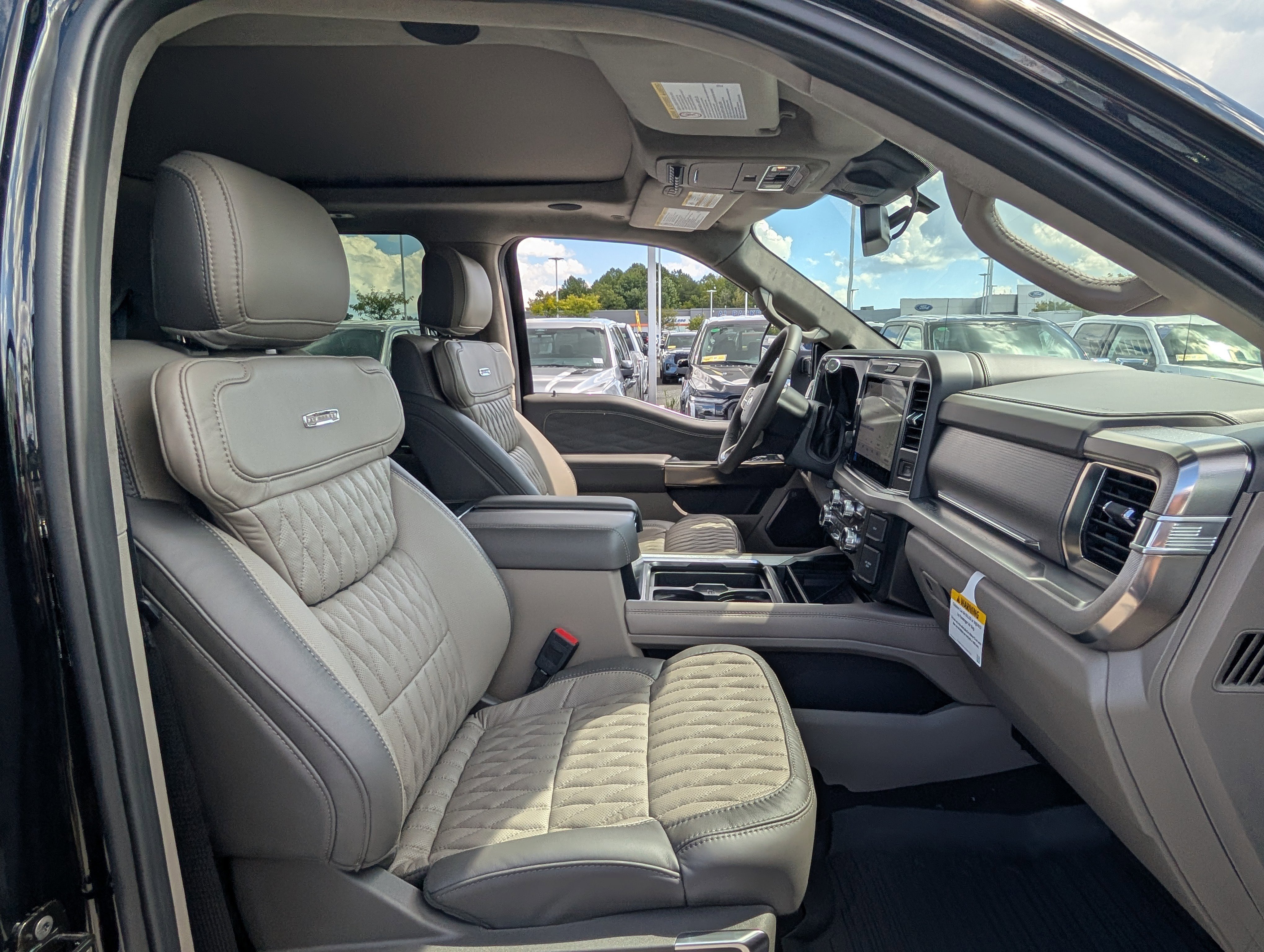 New 2026 Ford F350 Platinum w/ Platinum Plus Package image 8