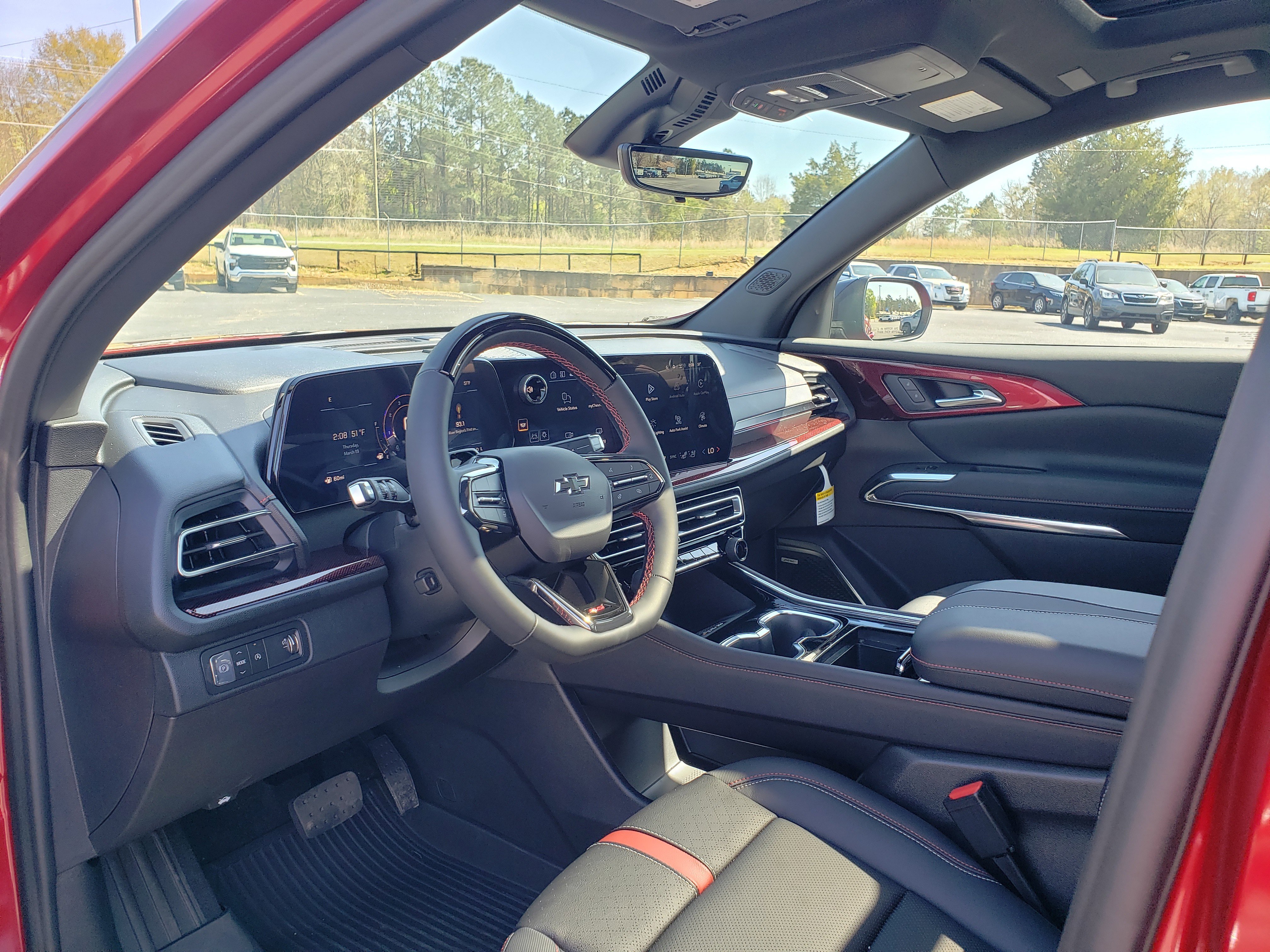 New 2026 Chevrolet Traverse RS w/ LPO, Floor Liner Package image 27