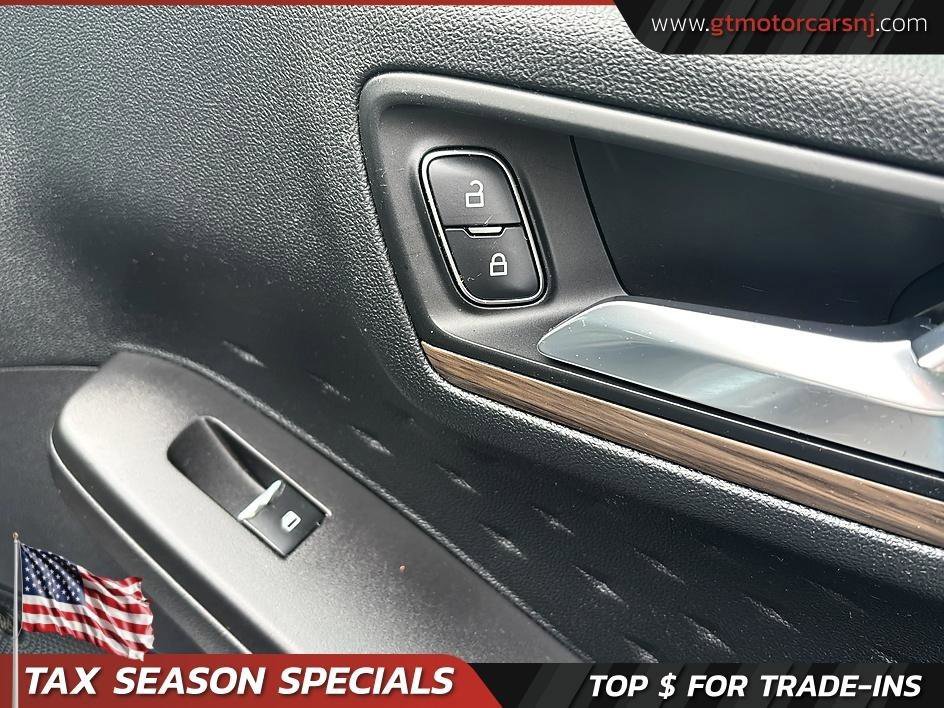 Used 2020 Ford Escape Titanium AWD/4WD image 39