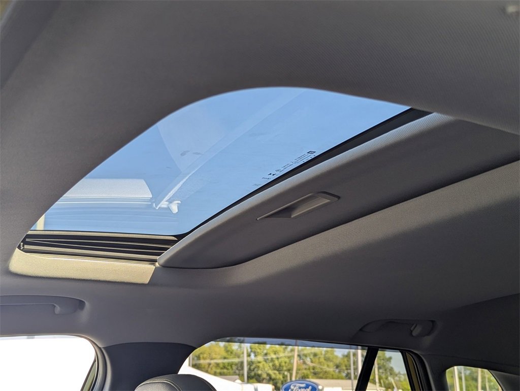 Used 2024 Chevrolet Trax ACTIV w/ Sunroof Package image 21