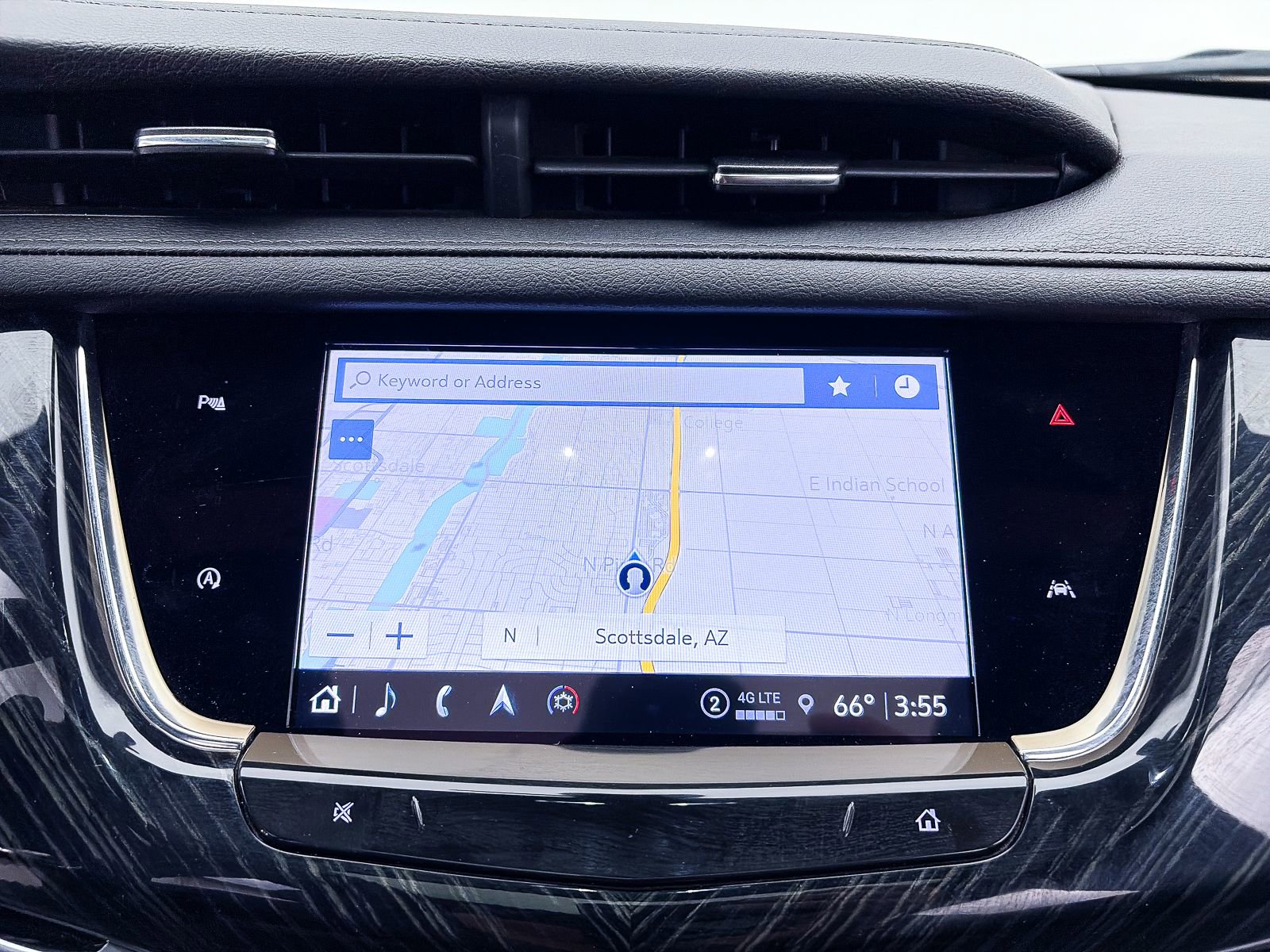 Used 2023 Cadillac XT6 Premium Luxury image 6