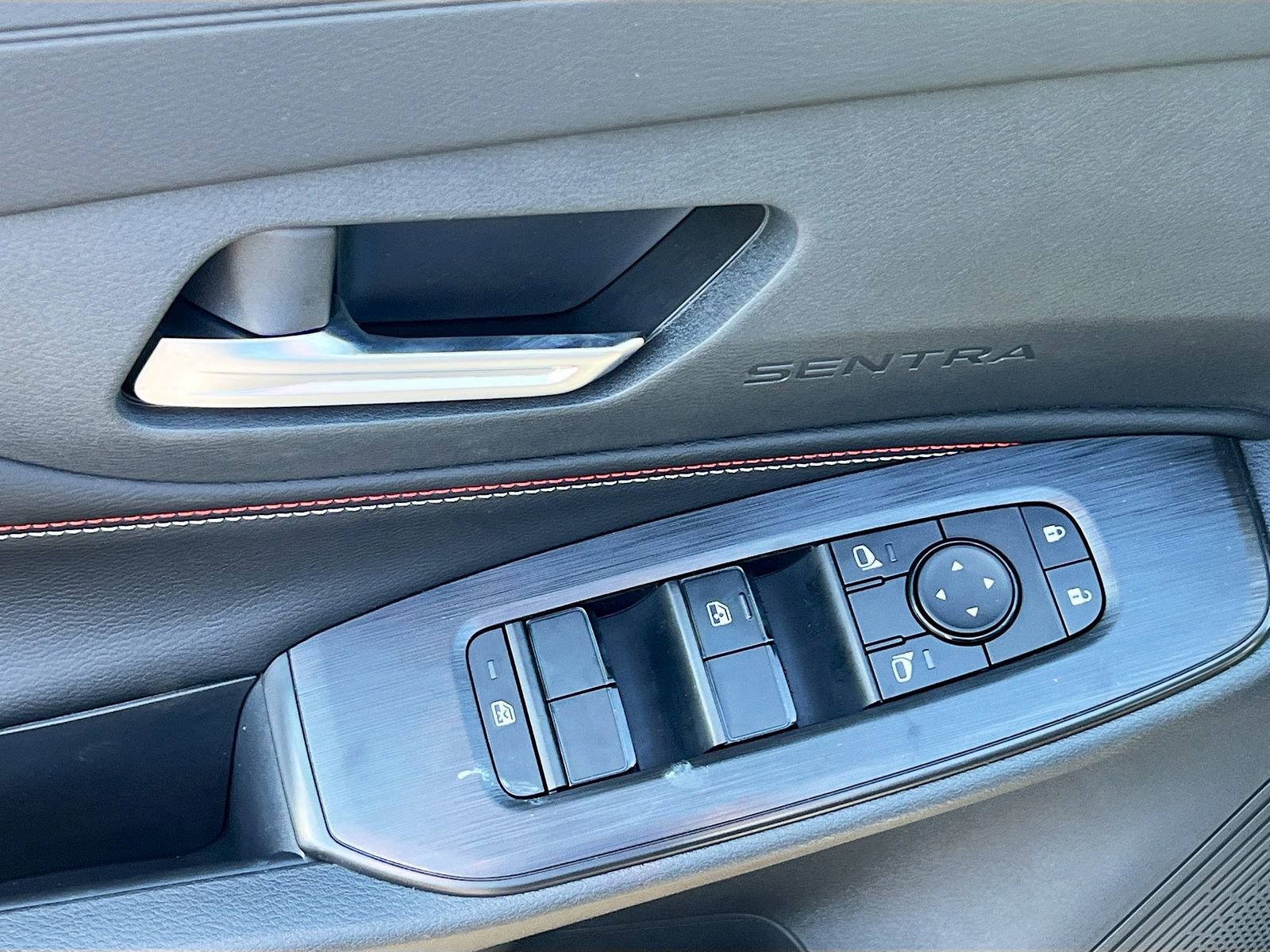 New 2026 Nissan Sentra SR image 17