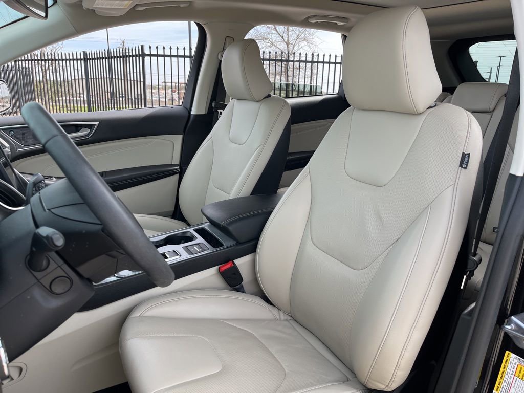 Used 2022 Ford Edge Titanium w/ Equipment Group 301A image 27