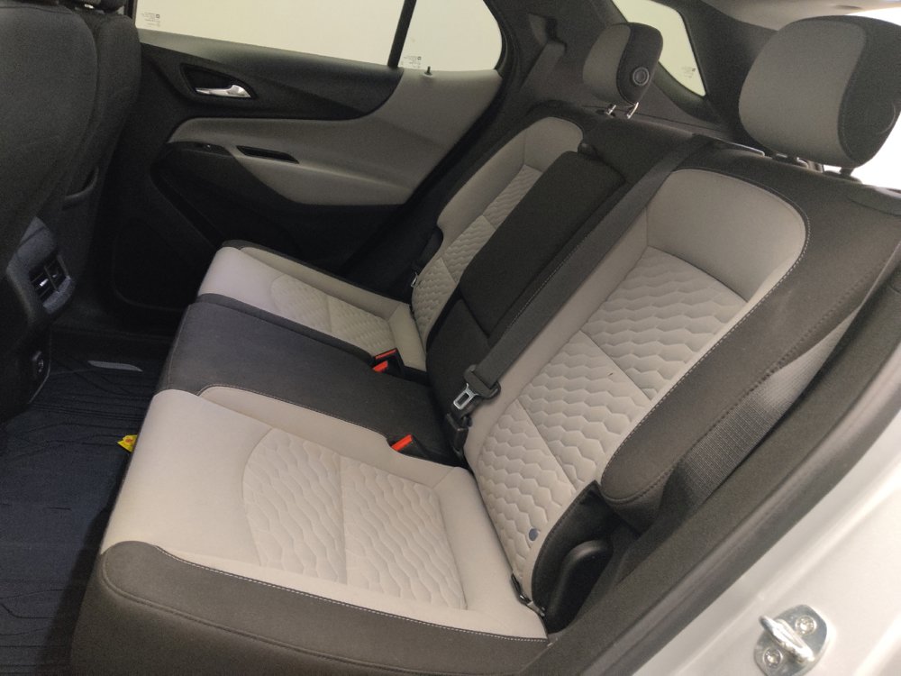 Used 2020 Chevrolet Equinox LS w/ LS Convenience Package FWD image 18