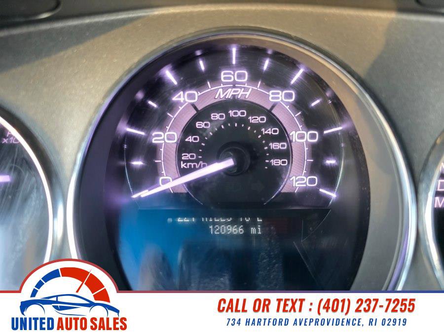 Used 2011 Lincoln MKZ image 18