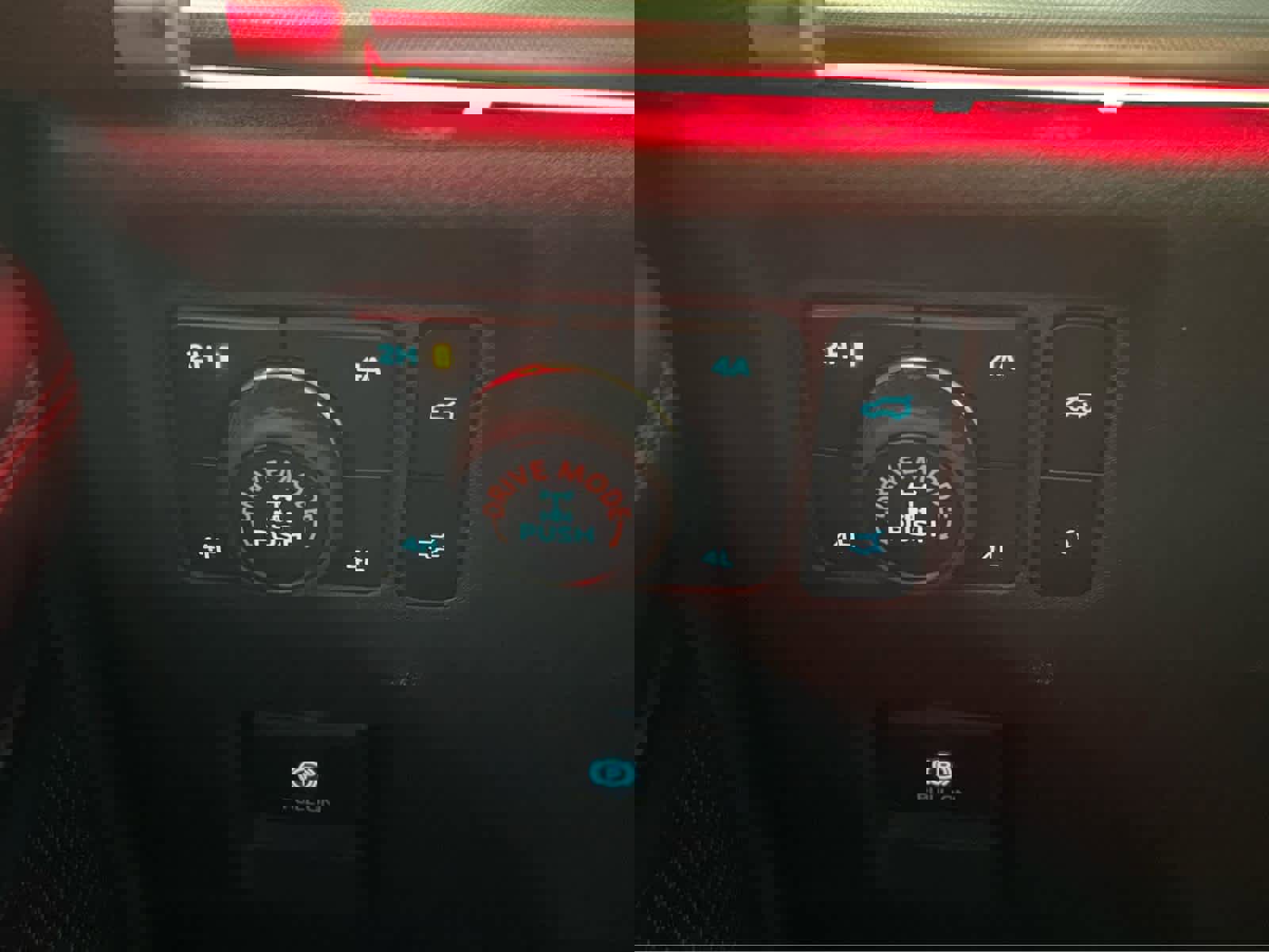 Used 2025 Ford Expedition Tremor AWD/4WD image 23