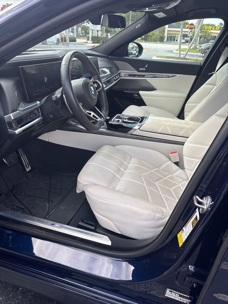 Used 2023 BMW 740i
