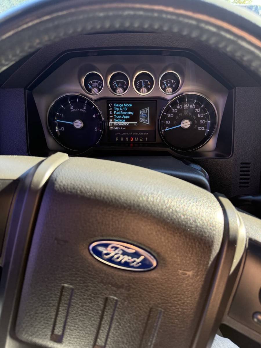 Used 2016 Ford F250 Lariat w/ Lariat Ultimate Package AWD/4WD image 18