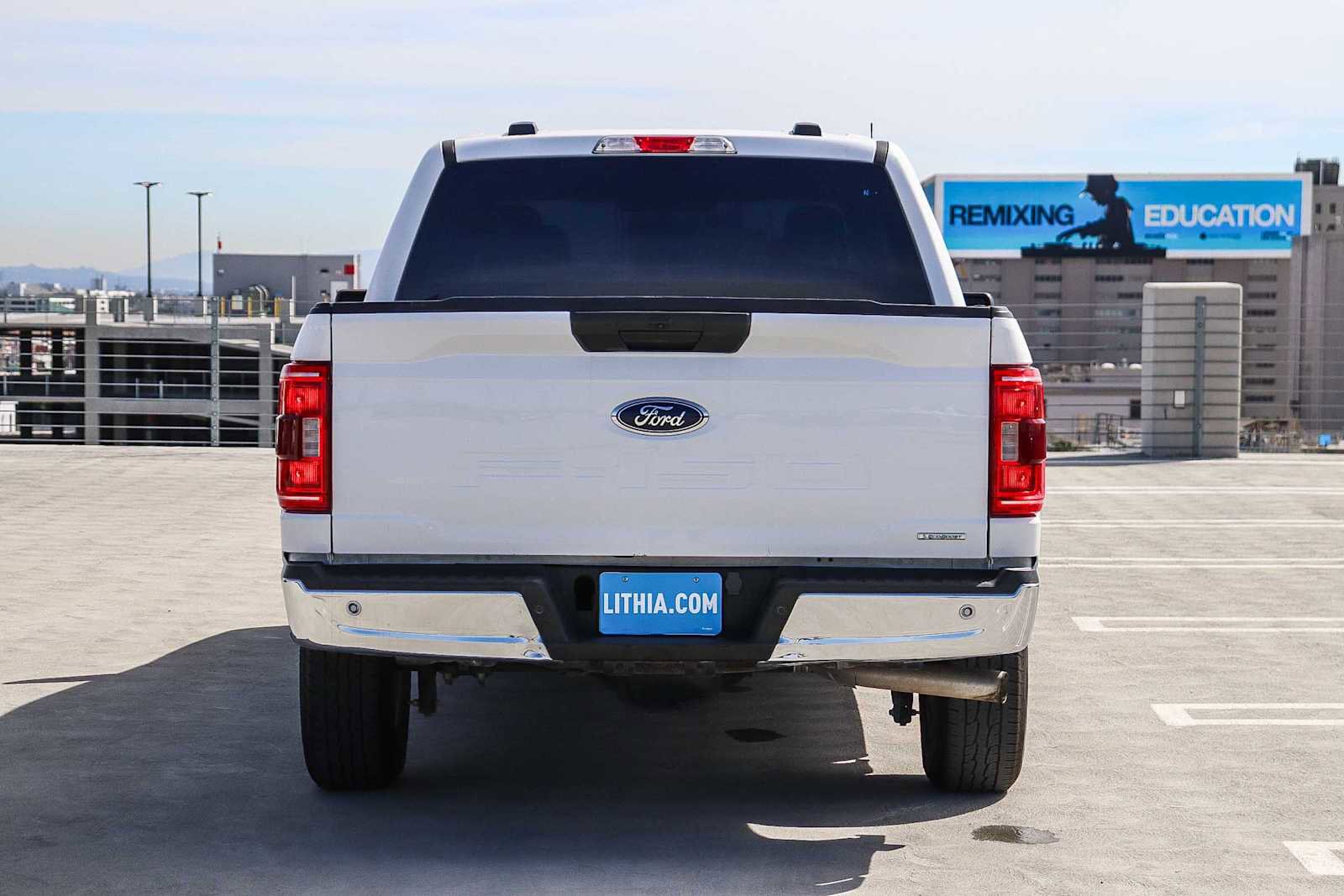 Used 2023 Ford F150 XLT image 3