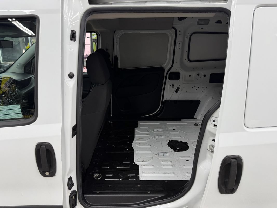 Used 2017 RAM ProMaster City Tradesman w/ Rear Back-up Camera Group FWD image 12