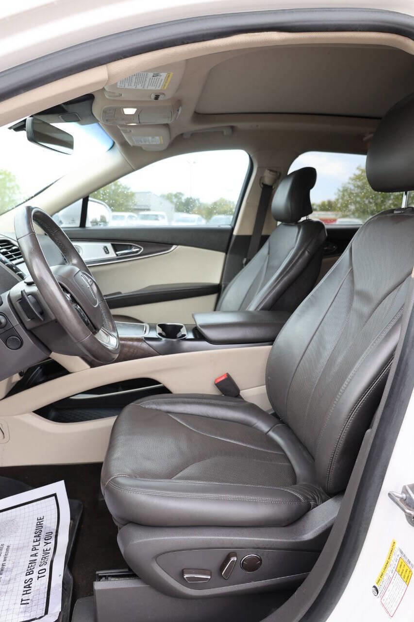 Used 2019 Lincoln Nautilus Reserve w/ Ultimate Package image 13