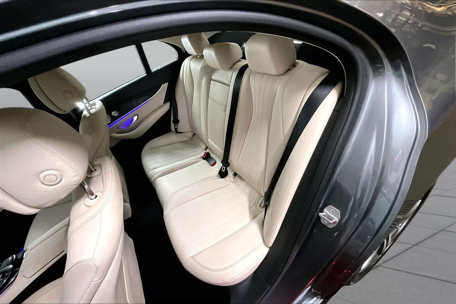 Certified 2017 Mercedes-Benz E 300 4MATIC image 21