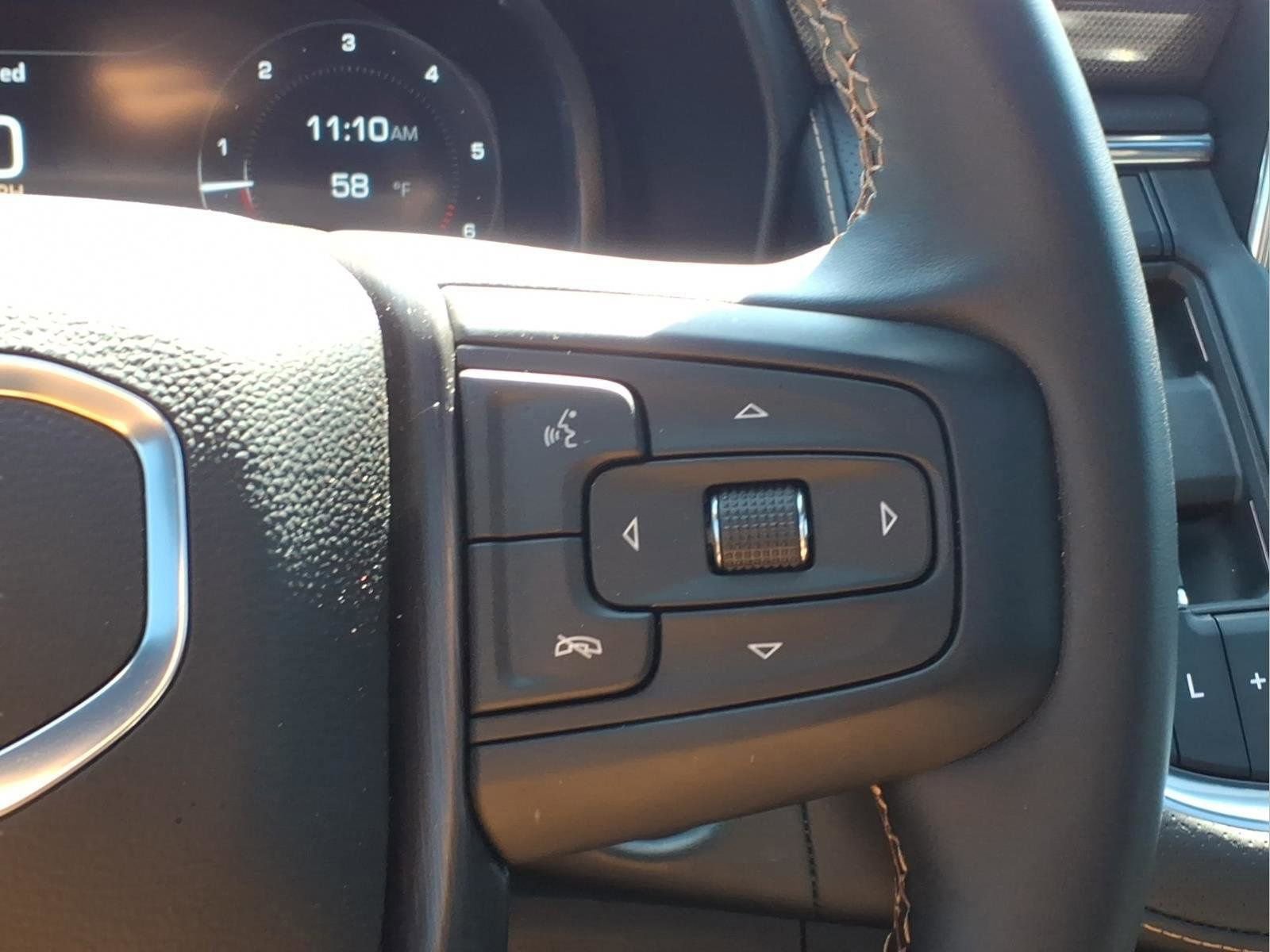 Used 2024 GMC Yukon XL AT4 w/ AT4 Premium Package image 16