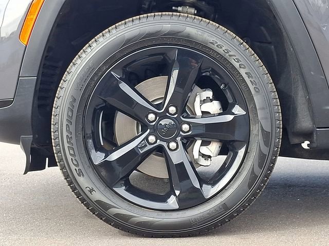 Used 2025 Jeep Grand Cherokee L Limited w/ Black Appearance Package image 8