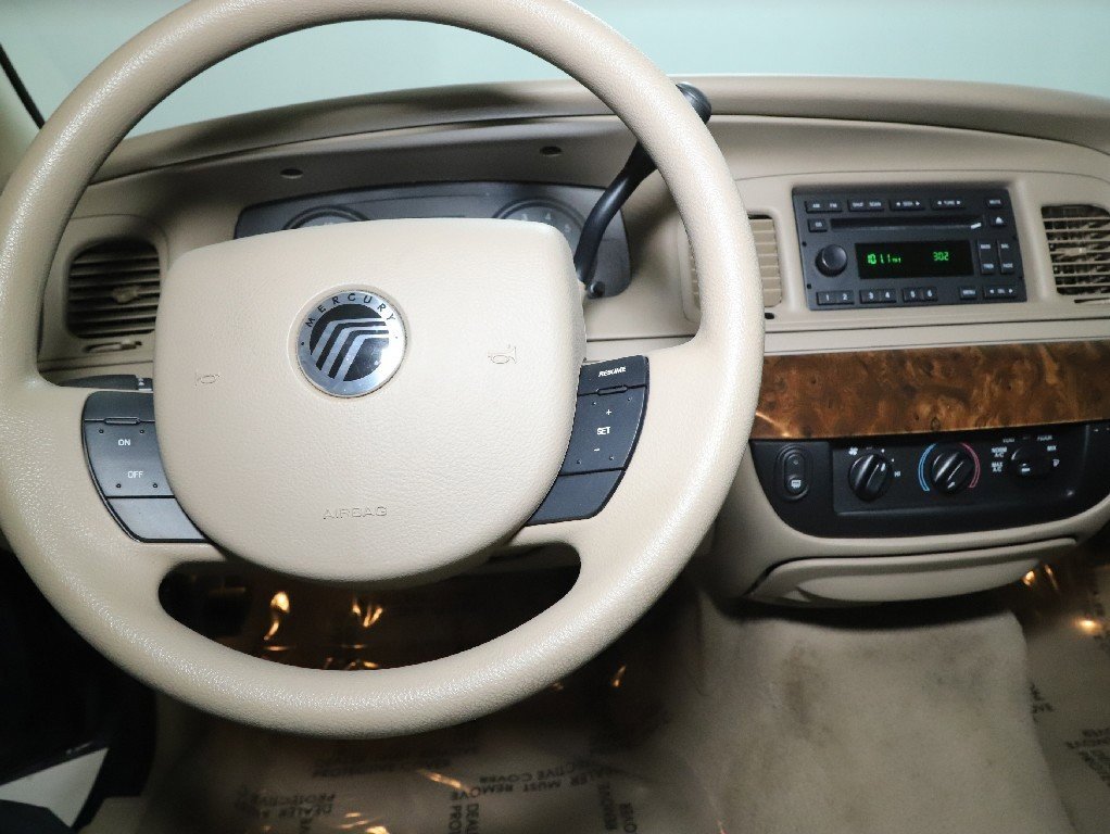 Used 2008 Mercury Grand Marquis GS image 36