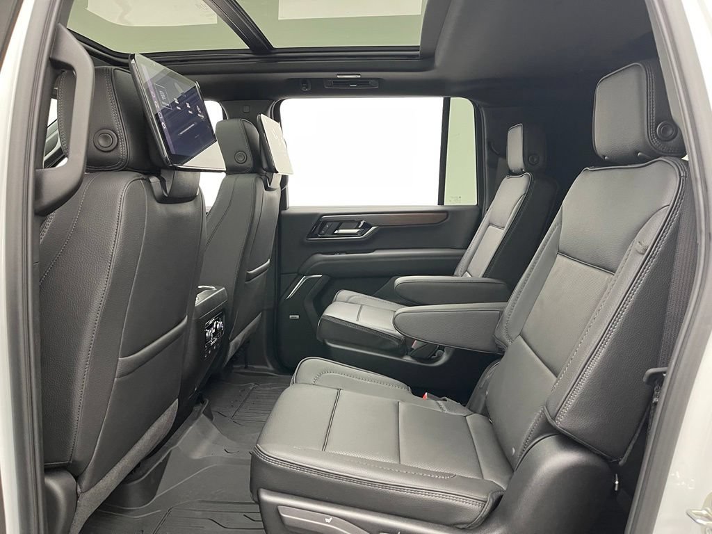 New 2026 GMC Yukon XL Denali w/ Denali Reserve Package AWD/4WD image 50