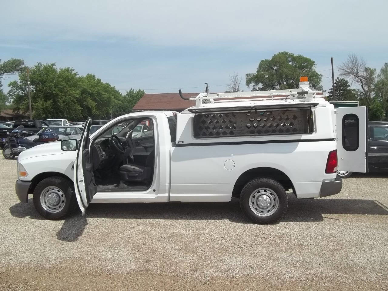 Used 2011 RAM 2500 ST w/ ST Popular Equipment Group image 2