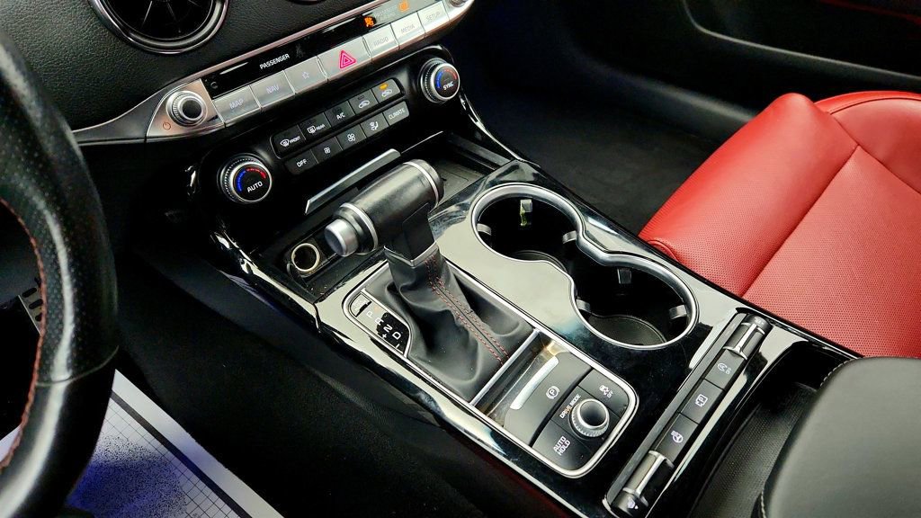 Used 2022 Kia Stinger GT-Line w/ Sun & Sound Package image 17