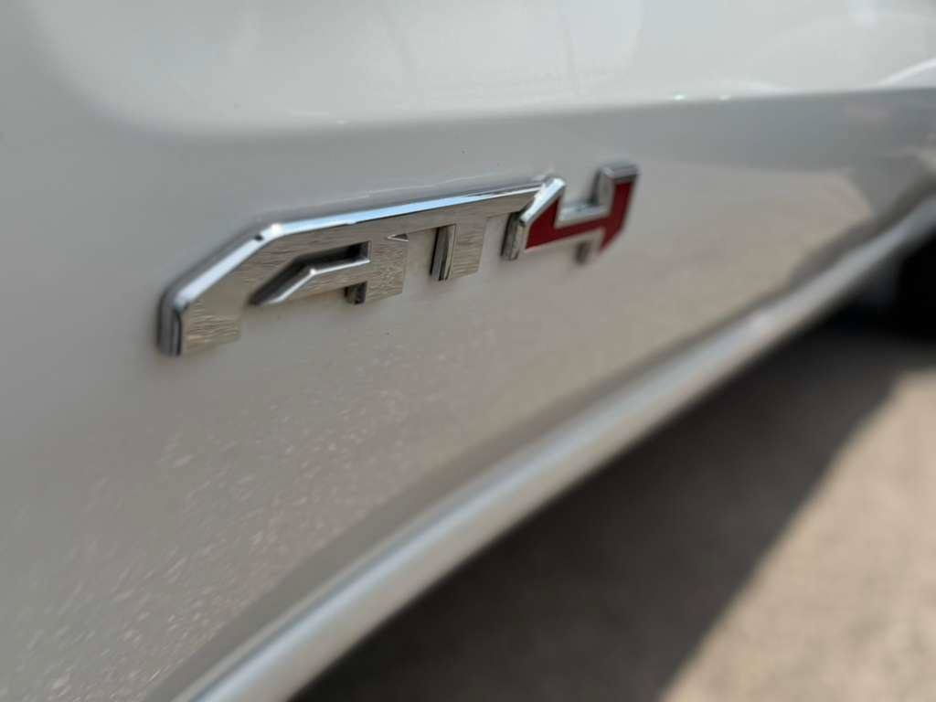 Used 2024 GMC Sierra 1500 AT4 w/ AT4 Preferred Package AWD/4WD image 32