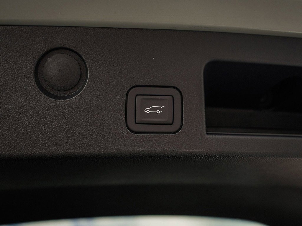 New 2026 Chevrolet Equinox LT w/ Convenience Package II image 9