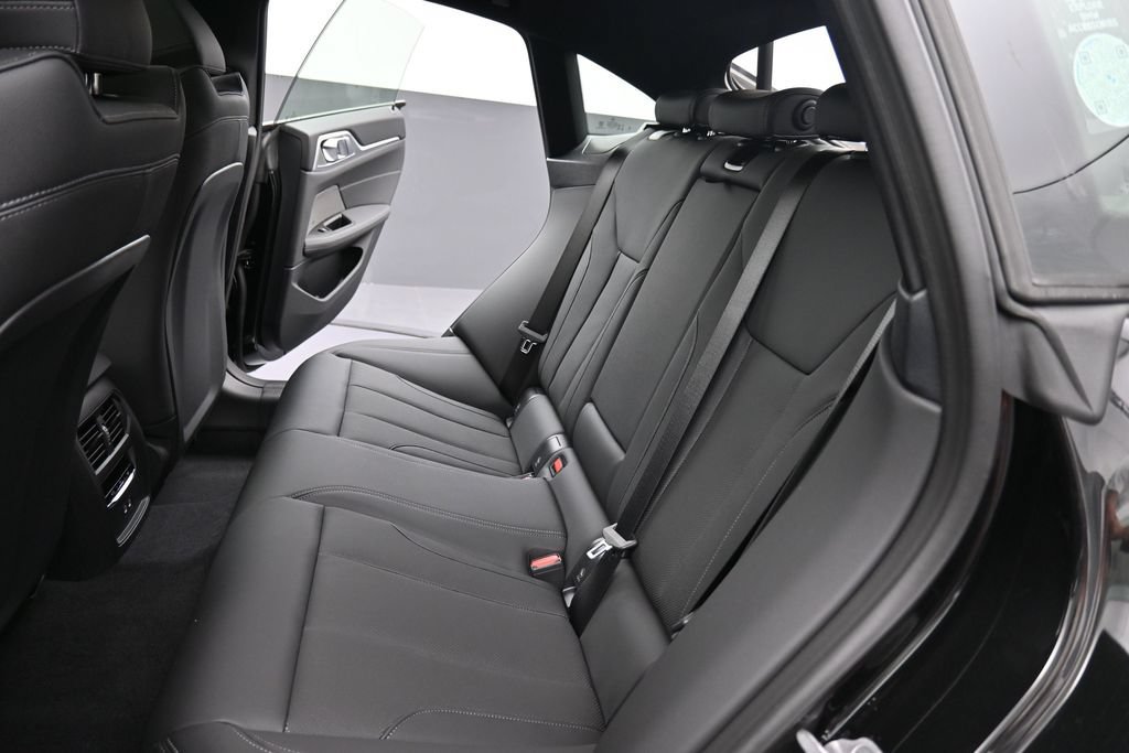 New 2026 BMW 440i xDrive w/ Premium Package AWD/4WD image 17