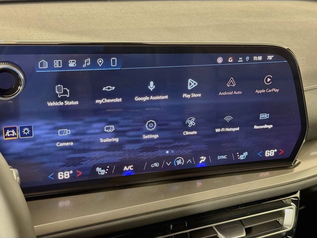New 2027 Chevrolet Traverse LT w/ Midnight/Sport Edition FWD image 15