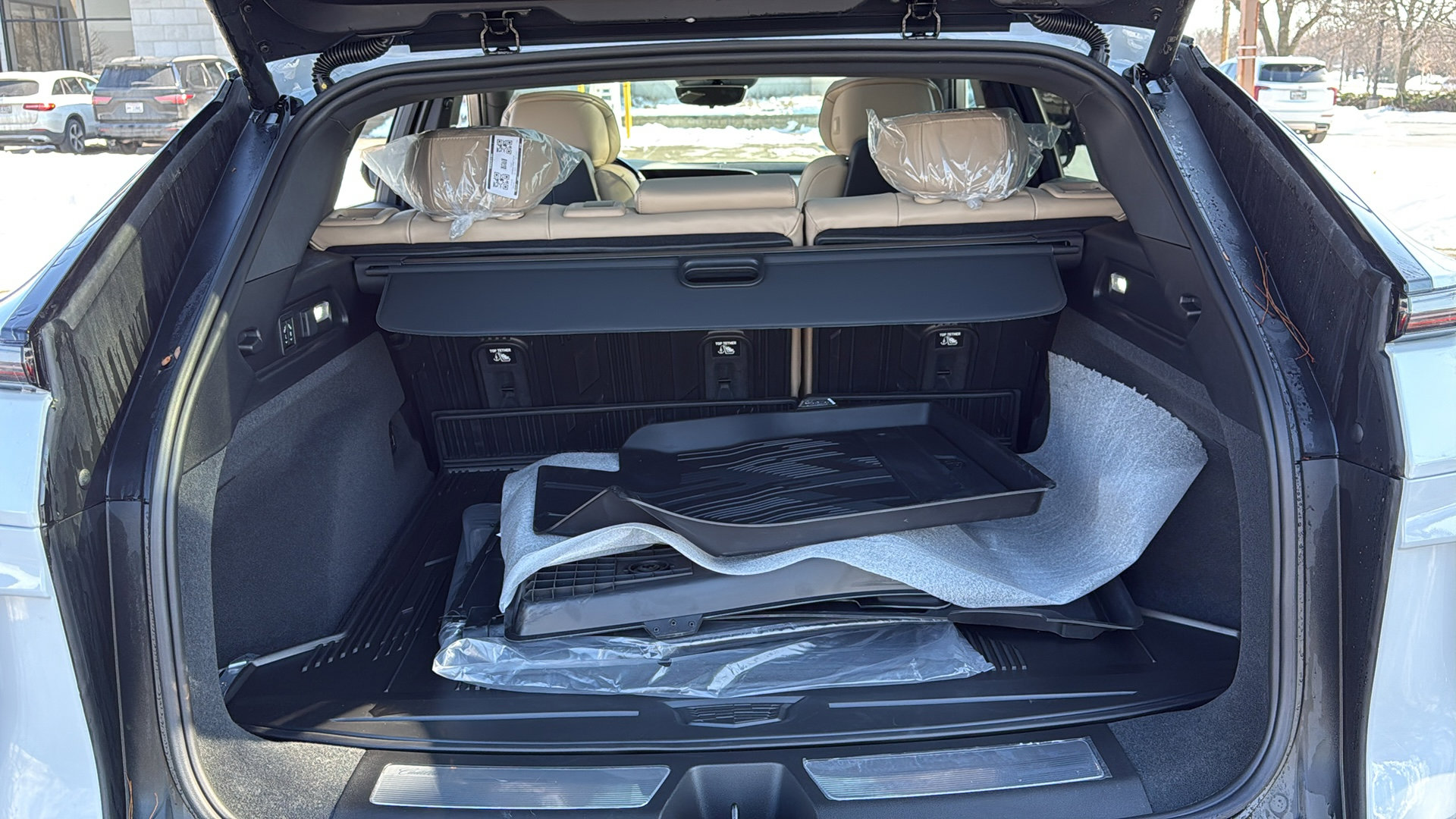 New 2026 Cadillac Lyriq Signature Luxury image 32