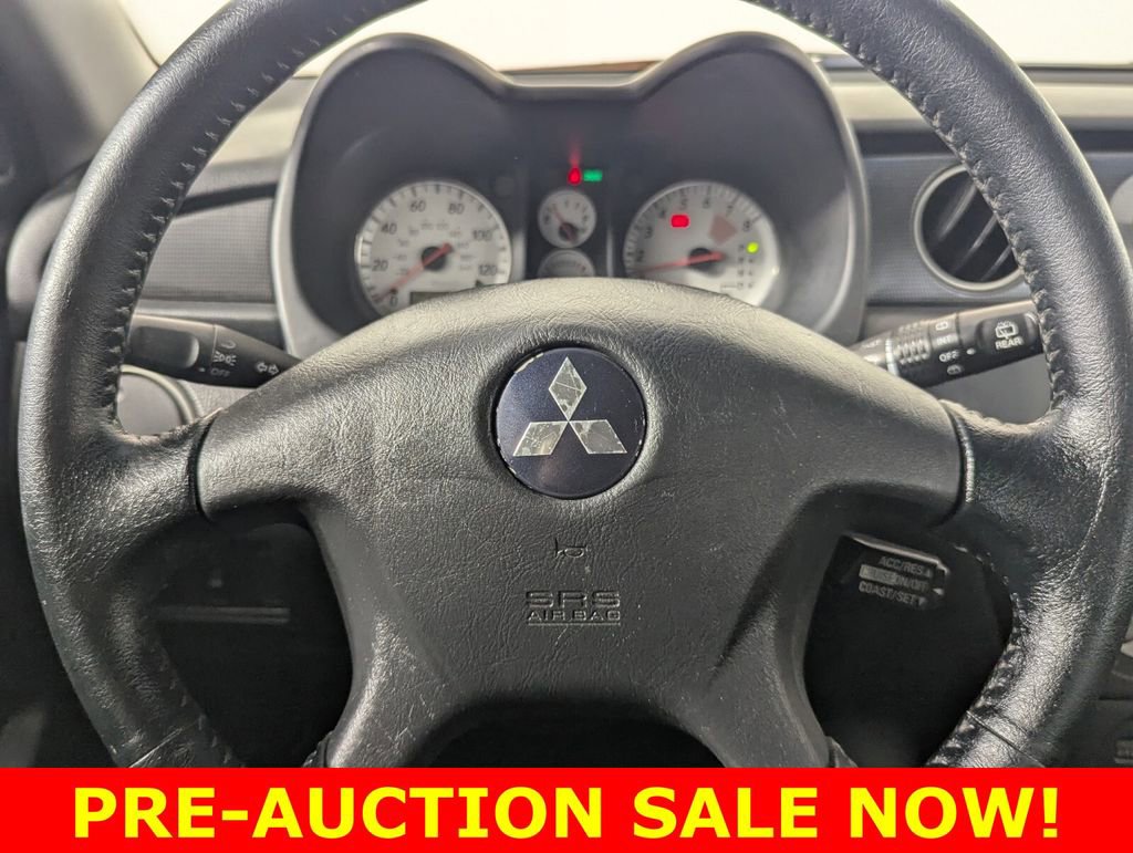 Used 2006 Mitsubishi Outlander SE FWD image 16