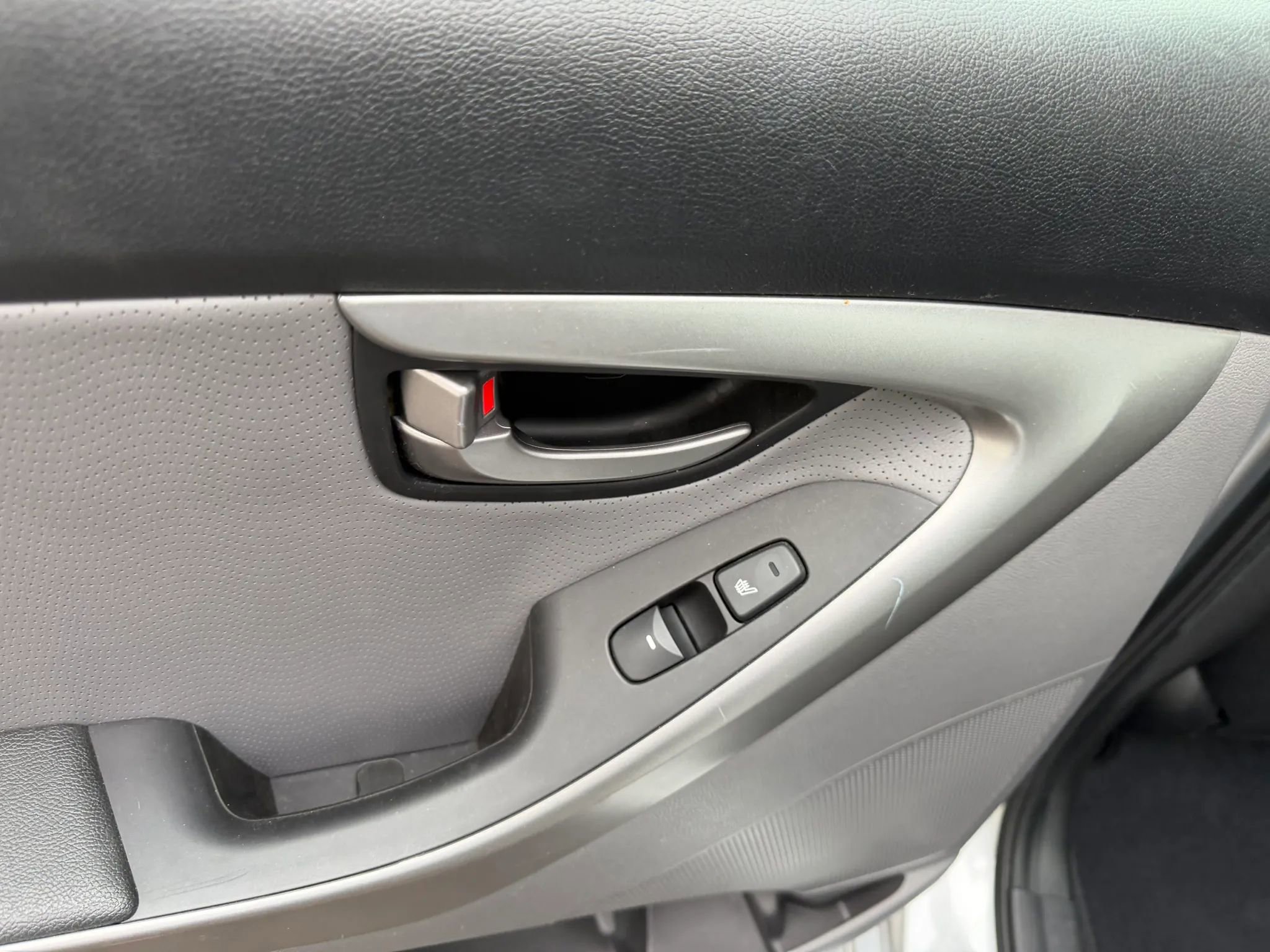 Used 2012 Hyundai Elantra Limited w/ Technology Pkg 5 FWD image 23