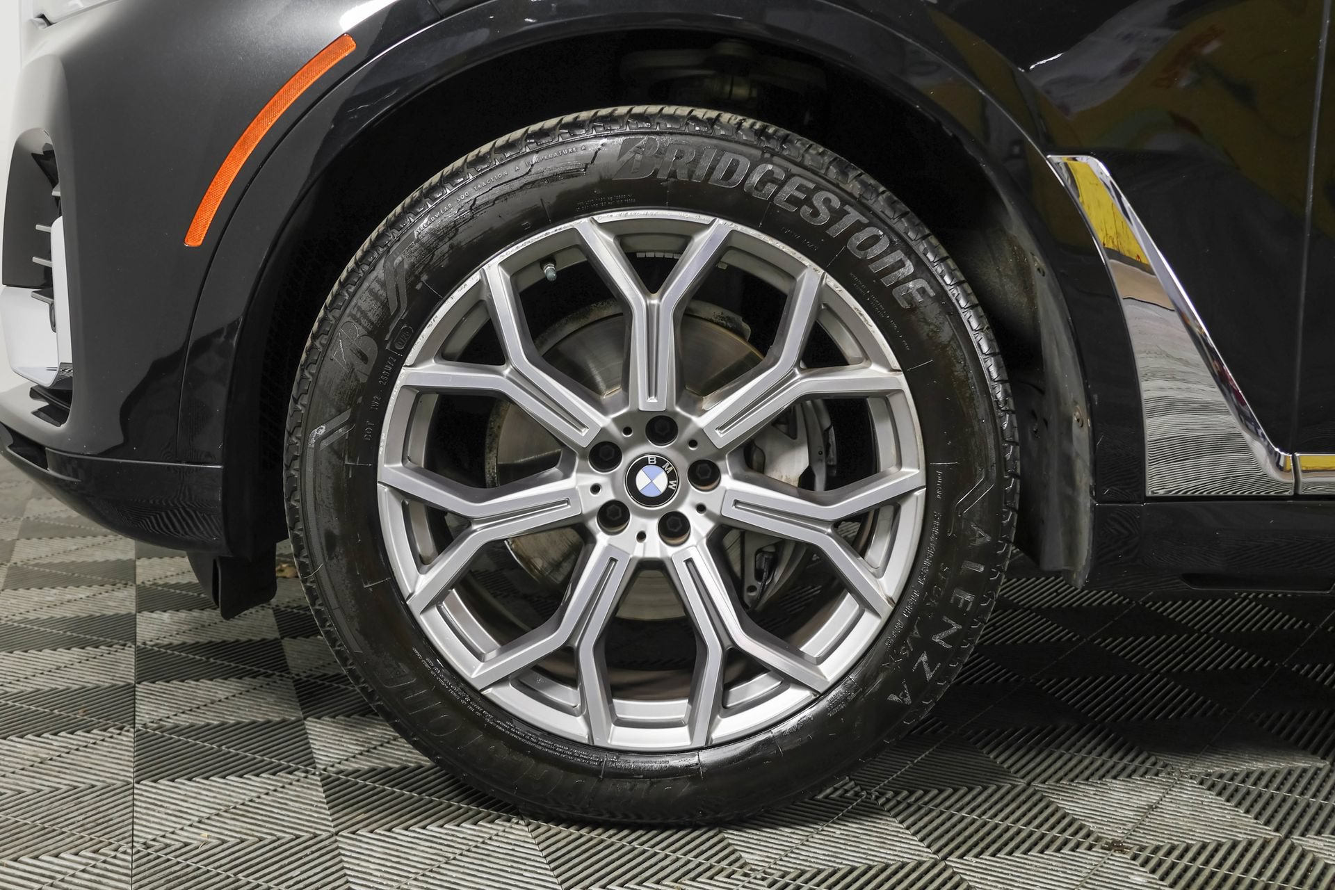 Used 2021 BMW X7 xDrive40i w/ Cold Weather Package AWD/4WD image 25