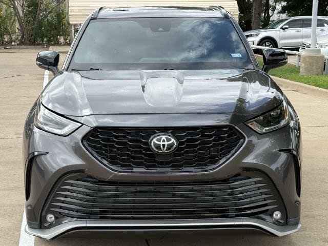 Used 2021 Toyota Highlander XSE FWD image 7
