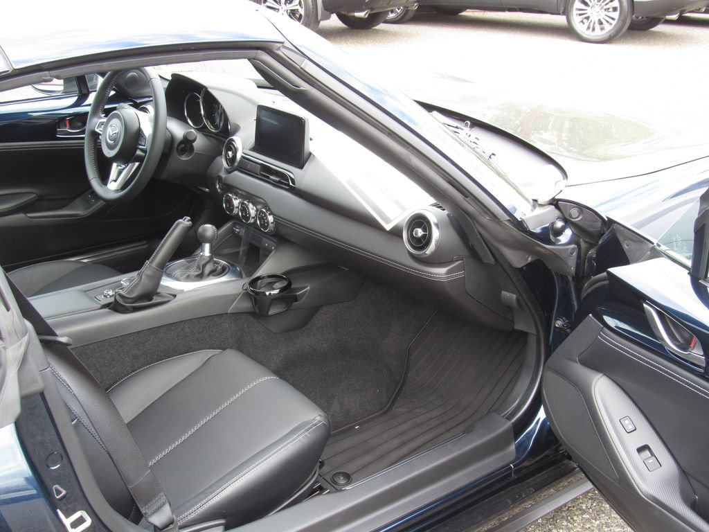 Used 2021 MAZDA MX-5 Miata RF Grand Touring RWD image 12