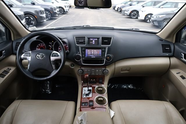 Used 2013 Toyota Highlander Limited image 13