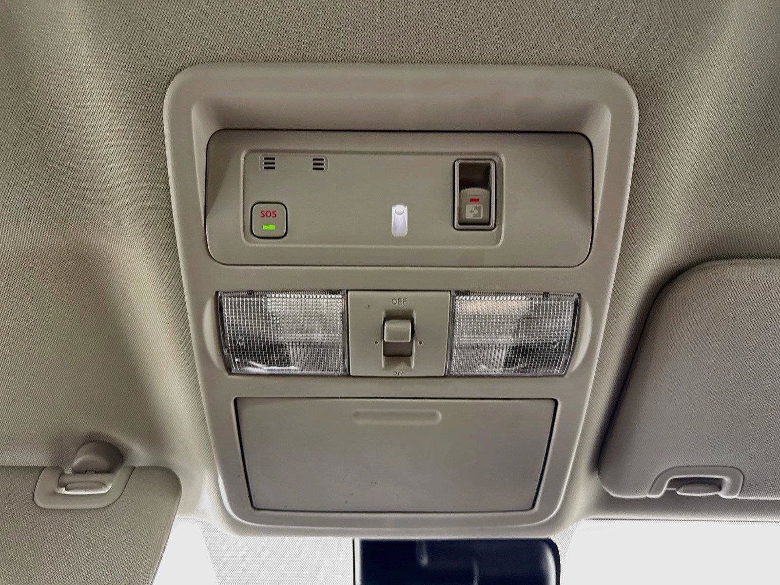 Used 2021 Nissan Titan SV w/ SV Convenience Package RWD image 6
