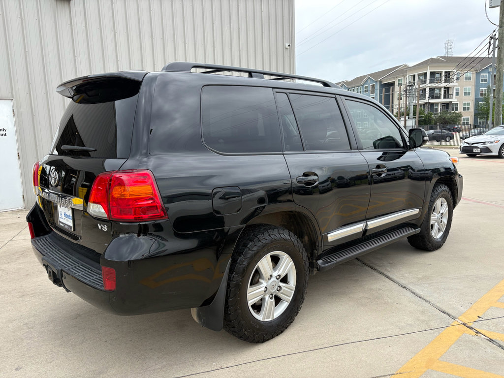 Used 2015 Toyota Land Cruiser AWD/4WD image 7