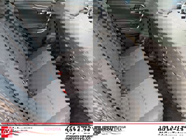 Certified 2024 Toyota RAV4 XLE image 33