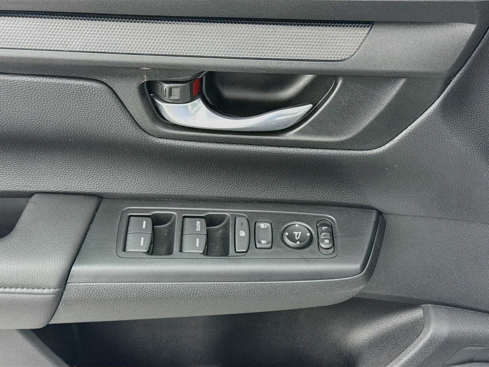 Used 2024 Honda CR-V LX image 14