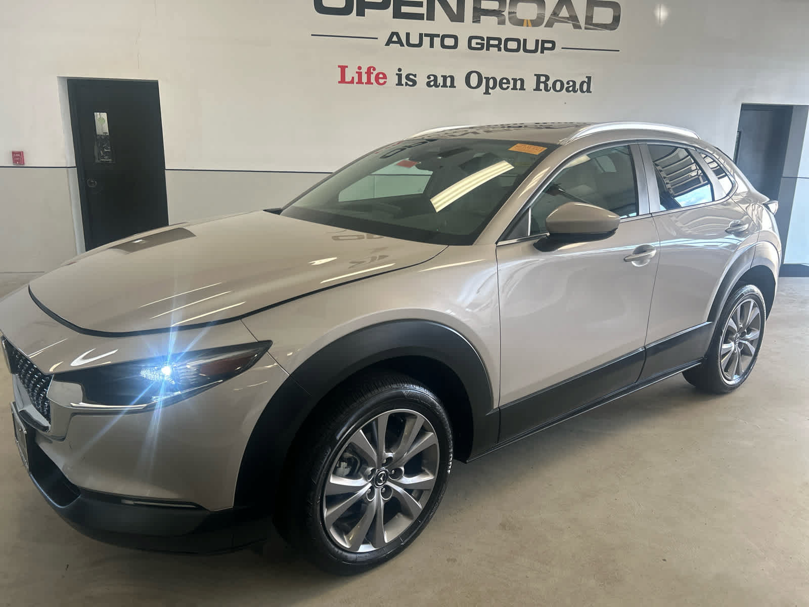 Certified 2024 MAZDA CX-30 AWD 2.5 S w/ Preferred Package image 2