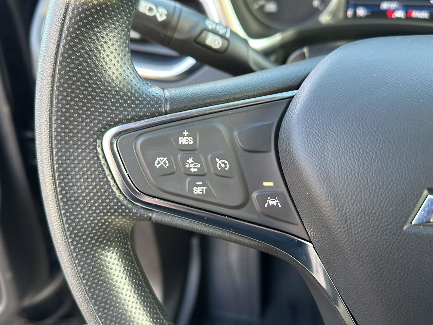 Used 2024 Chevrolet Equinox LS w/ LS Convenience Package image 25