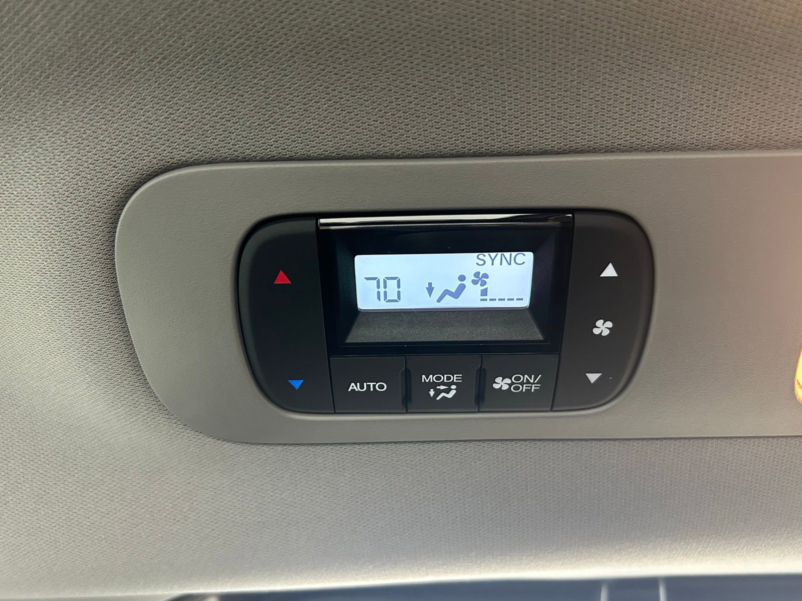 Used 2022 Honda Odyssey Elite image 35