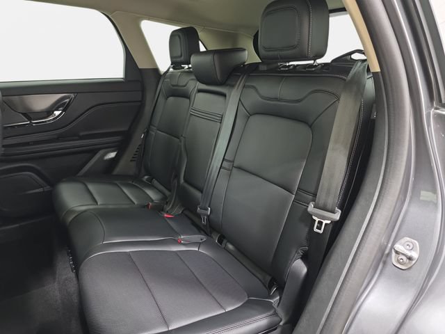 Used 2025 Lincoln Corsair AWD w/ Equipment Group 101A image 11