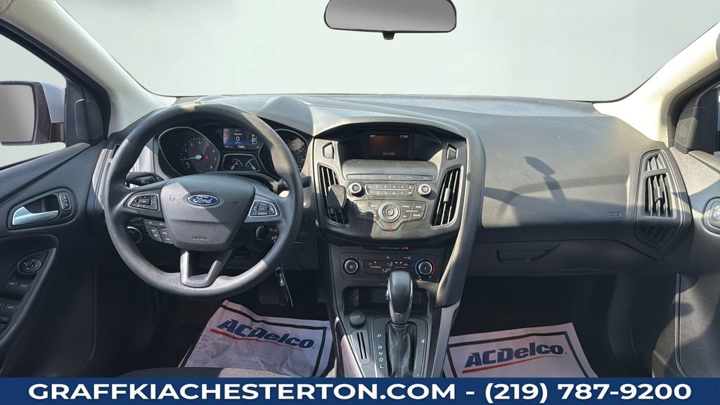 Used 2018 Ford Focus SE FWD image 17
