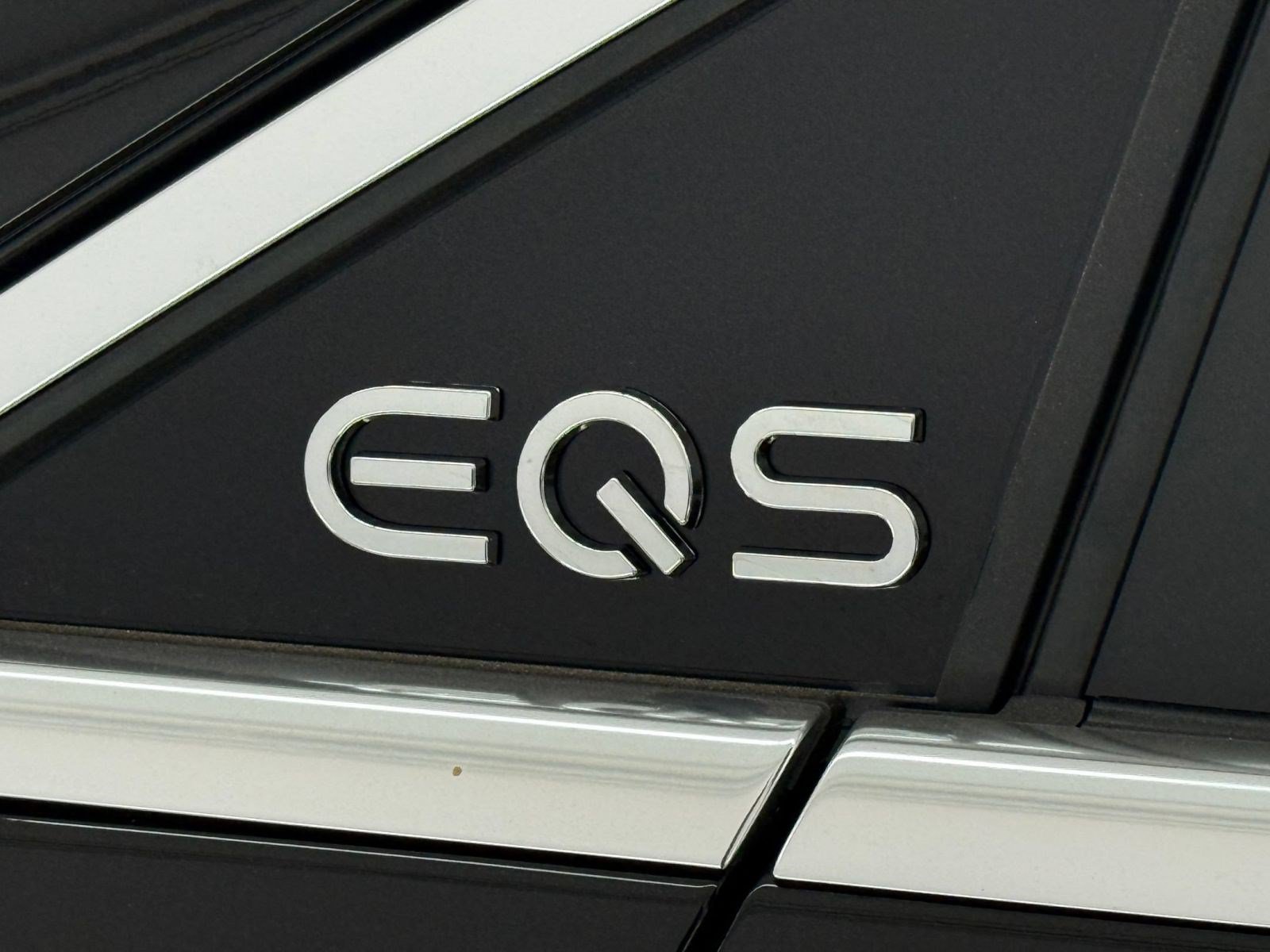 New 2027 Mercedes-Benz EQS 400 4MATIC SUV image 33