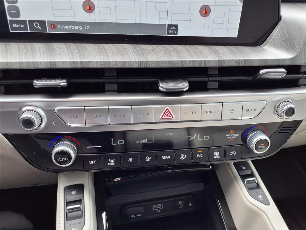 Used 2025 Kia Telluride EX w/ EX Captain's Chair Package image 23