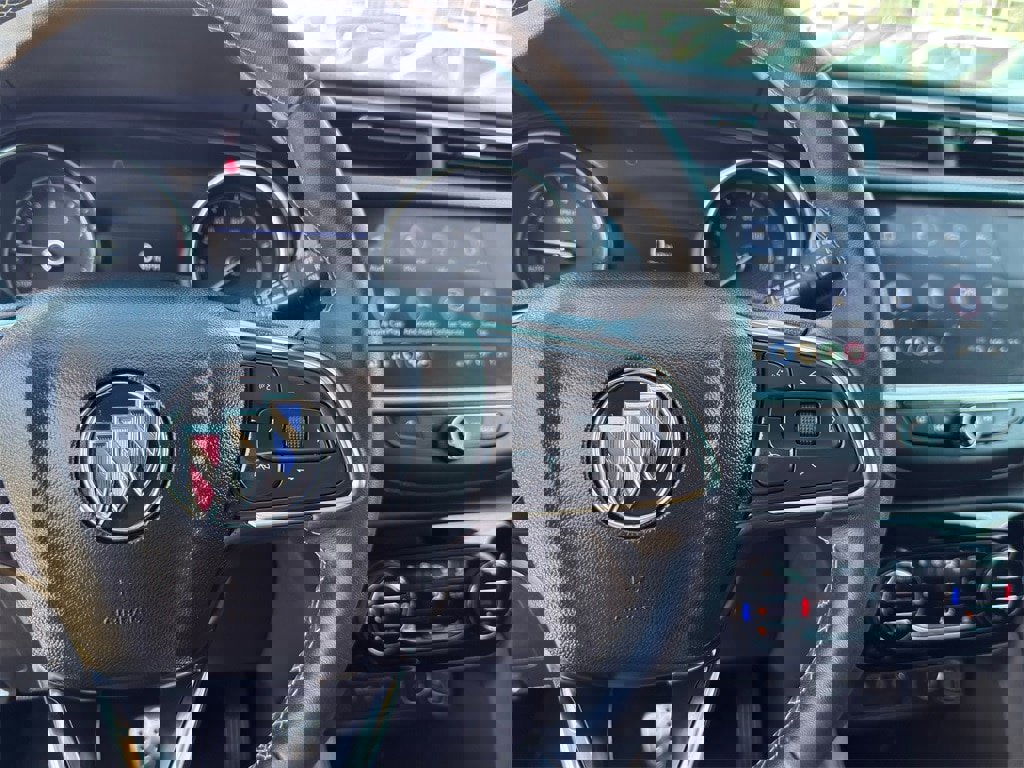 Used 2023 Buick Encore GX Select w/ Sport Touring Package image 16